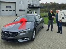 Radnik dobio na poklon automobil od šefa