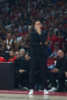 Crvena zvezda Olimpijakos Evroliga.jpeg