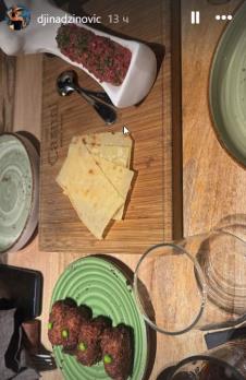 Đina Džinović na večeri