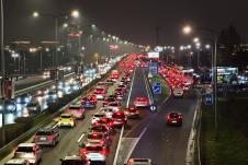 gužva ,saobraćaj, noć