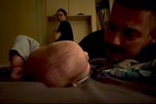 Milan Vasić priča bajku sinu Despotu