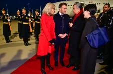 Brižit Makron tokom posete Kini