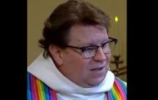 Sveštenik Fil Fejnuf