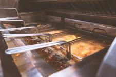 Ulje friteza restoran pržena hrana prženje