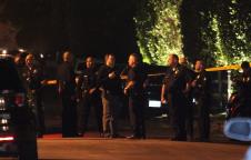 Kuća u kojoj su ubijeni Rob Rajner i njegova supruga Mišel Rajner. Policija na licu mesta