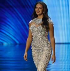 Sari Džafče na Tajlandu.jpg