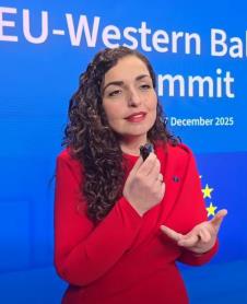 vjosa osmani brisel.jpg