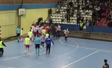 Partizan - Crvena zvezda futsal derbi sukob 6.jpeg