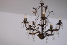 starinski kristalni luster