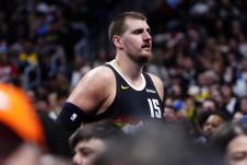 Nikola Jokić na meču Denver - Minesota