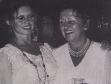 Olga Horstig Primuz  je bila menadžer Brižit Bardo