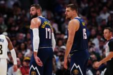 Jonas Valančijunas i Nikola Jokić