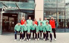 Socca reprezentacija Srbije 3 starija fotka sa Dekijem Milovanovićem FOTO Privatna arhiva.jpg