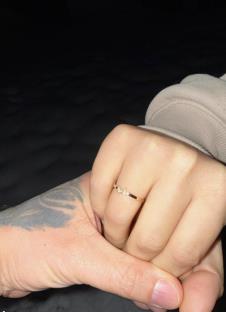 Vuk Mob zaprosio devojku