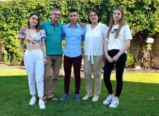 Porodica: Ćerke Jadranka i Milka, sin Momčilo i supruga Snežana