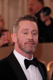 Makoli Kalkin na ceremoniji dodele Zlatni globus 2026