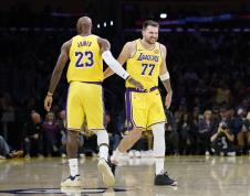 Luka Dončić, Lebron Džejms