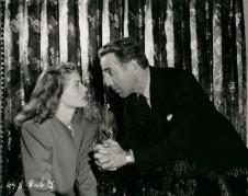 Loren Bekol, Hemfri Bogart