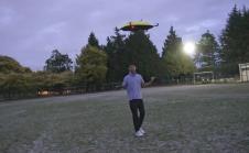 Jutjuber izmislio leteći kišobran