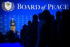 Donald Tramp Davos odbor za mir 2026