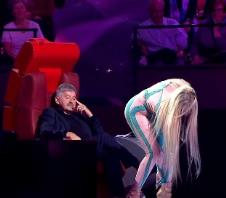 Bosanac u čudu dok mu takmičarka igra