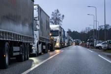 kamioni kolona kamiona zastoj na granici