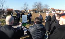 LOZNICA - Na muslimanskom groblju.jpg