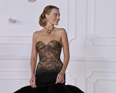 Margo Robi na crvenom tepihu sa dijamantskom ogrlicom Elizabet Tejlor