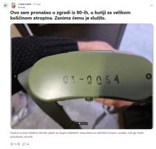 Neobičan vojni komplet iz osamdesetih sa staklenim ampulama i atropinom pronađen u stambenoj zgradi (2).png