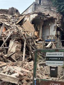 Ulici Džordža Vašingtona srušena zgrada