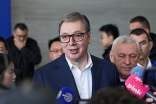 Aleksandar Vučić Agibot robot