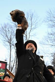 x01 AP Barry Reeger.jpg