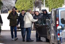 Zdravko Čolić bačena bomda vila Dedinje (1).jpeg