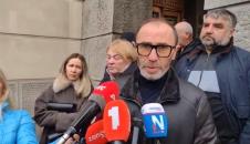 Anđelko Aćimović ispred Višeg suda u Nišu
