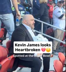 Glumac Kevin Džejms na Superboulu