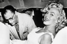 Merilin Monro, Artur Miler