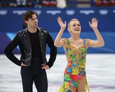 Fibi Beker, Džejms Hernandez