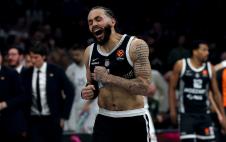 Dvejn Vašington na meču Partizan Real