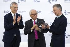 Mihnenska bezbednosna konferencija  Minhen JEns Stoltenberg (3).jpg