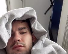 Tomi Grejvs nije spavao osam dana (5).png