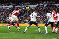 Arsenal, Totenhem, Premijer liga