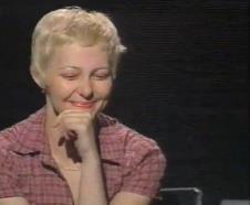 Mira Bićanić u studiju kviza Želite li da postane milioner 2003. godine  (6).PNG