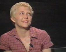 Mira Bićanić u studiju kviza Želite li da postane milioner 2003. godine  (3).PNG