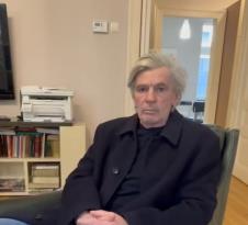 Senad Bašić poziva ljude u pozorište.jpg