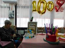 MALI ZVORNIK - Vukosava dočekala stotku.JPG