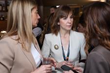 Marjana Davidović NESTLE i Vesna Damjanić urednica TV Bloomberg i Marjana Davidović, NESTLE - autor Mitar Mitrović.JPG