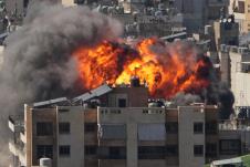 Beirut03 AP Hassan Ammar.jpg