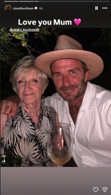 Dejvid Bekam čestitao majci Dan majki