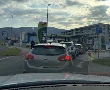 slovenija, redovi, gorivo (2).jpeg