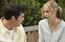 Nikolas Brendon i Sara mišel Gelar u seriji Bafi, ubica vampira